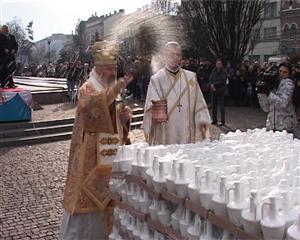 S-au înghesuit la agheazmă VIDEO 