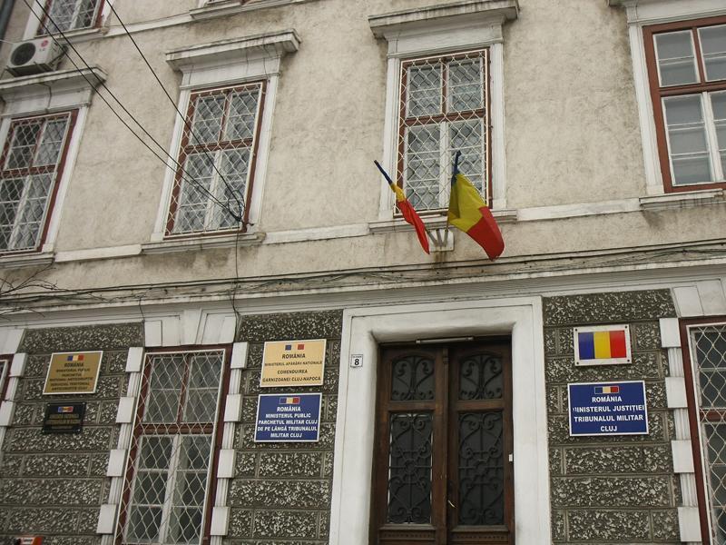 Acuzat că şi-a băgat în buzunar fonduri europene pentru romi