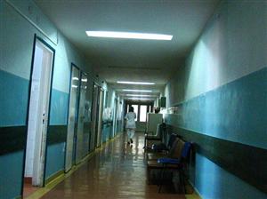 Policlinică fără plată, dar şi fără bani VIDEO