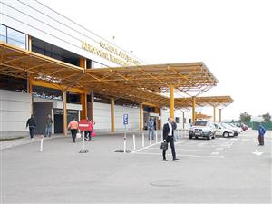 Aeroportul clujean se împrumută  cu 50 de milioane de lei