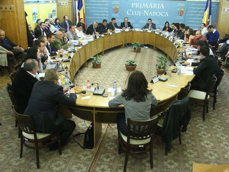Primăria nimănui: se cheltuiesc bani publici, nelegal, sub nasul lui Boc