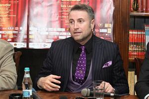 Botezatu va prezenta o colecţie de 45 de ţinute de inspiraţie rusească la Balul Operei