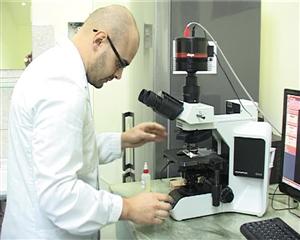 Tratament revoluţionar împotriva cancerului, cu aur, dezvoltat la Cluj VIDEO
