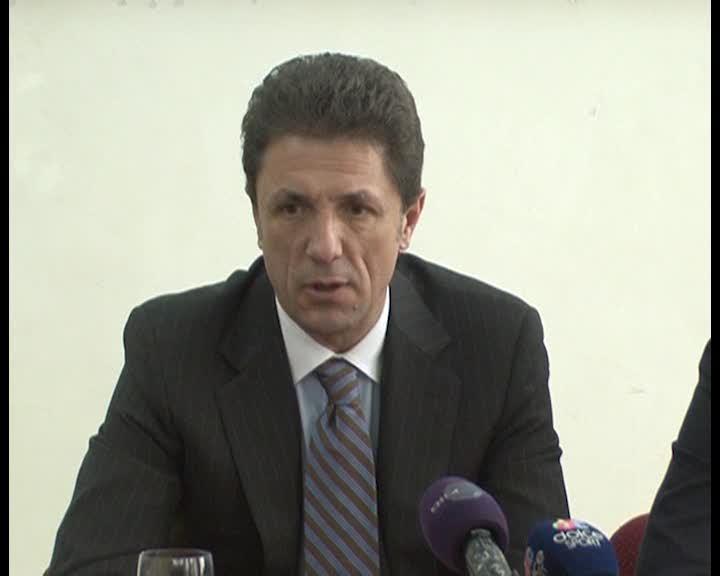 Gică Popescu îşi face campanie la Cluj pentru şefia FRF. 