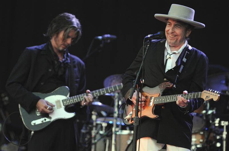 Legendarul Bob Dylan vine în România 