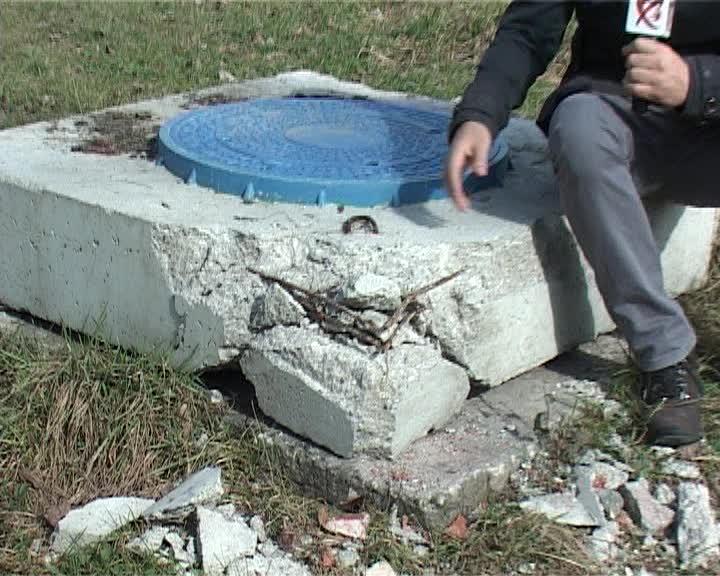 REALITATEA TV Cluj: Zeci de capace de canal furate şi vândute la fier vechi, autorii sunt necunoscuţi VIDEO
