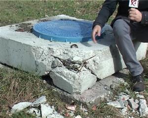 REALITATEA TV Cluj: Zeci de capace de canal furate şi vândute la fier vechi, autorii sunt necunoscuţi VIDEO