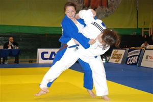 Secţia de judo a Universităţii a luat 10 medalii la Campionatul Naţional