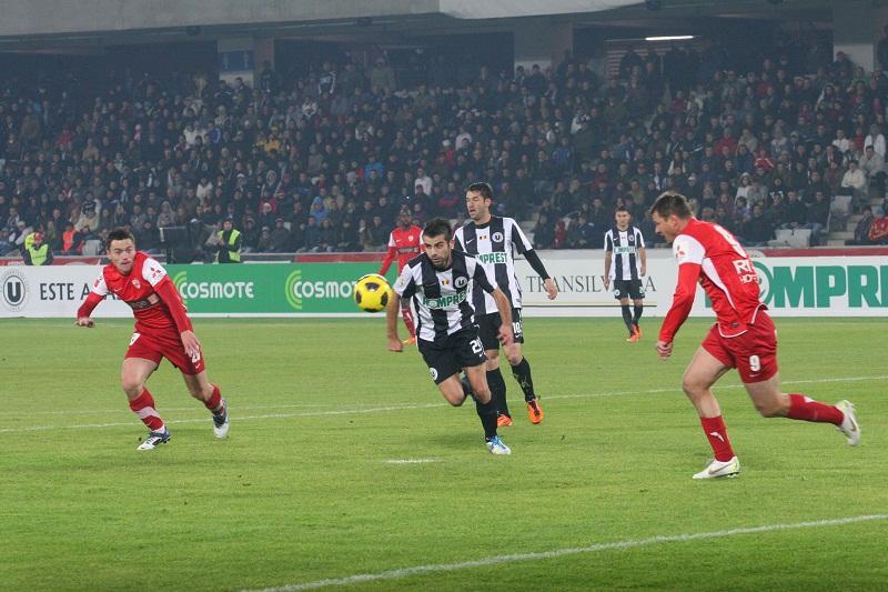 Stoican: Meciul de la Cluj este foarte important. În dubla cu Steaua o să vedeţi un Dinamo mai bun 
