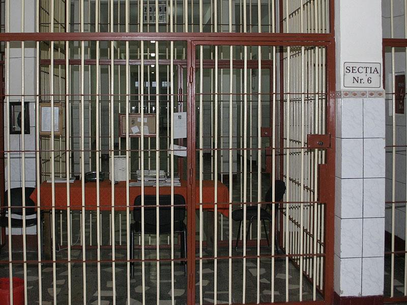Verdictul sociologilor: românii nu acceptă deschiderea porţilor puşcăriilor
