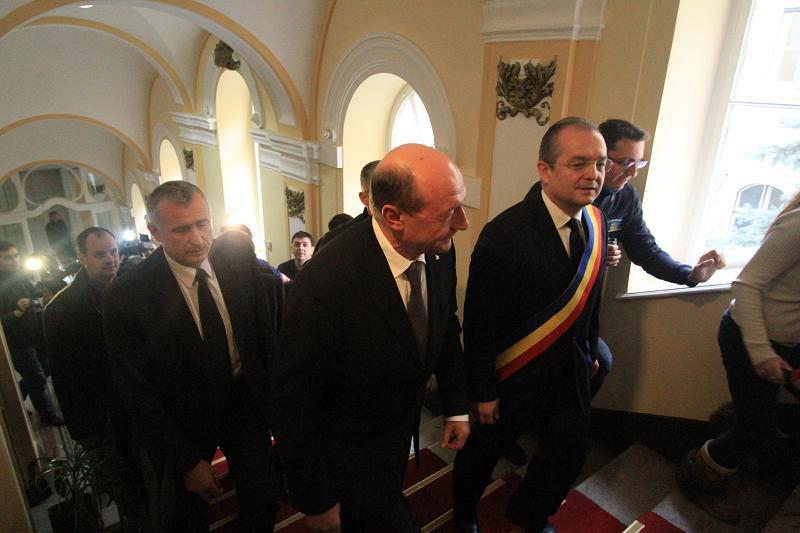 Băsescu: Eu îmi asum parteneriatul cu Guvernul Boc, nu există document între Guvern şi FMI pe acciză