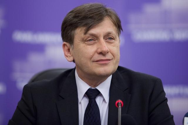 CRIN LA CLUJ Cum vrea Antonescu să-l dea jos pe Ponta