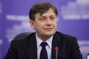 CRIN LA CLUJ Cum vrea Antonescu să-l dea jos pe Ponta