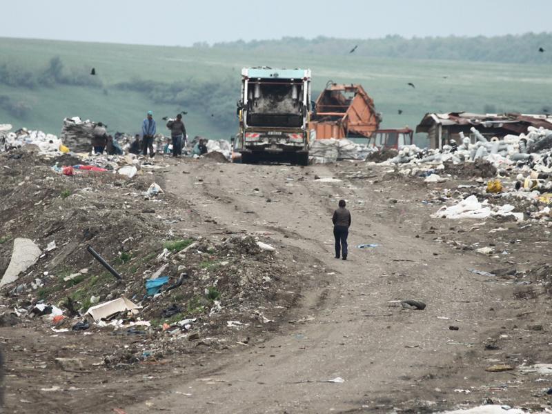Poliţia cere ajutorul clujenilor în cazul bebeluşului găsit mort la Pata Rât. Au refăcut traseul maşinii de gunoi