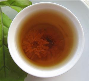 Străjerul sănătăţii tale: ceaiul antioxidant, antimicrobian, antiseptic