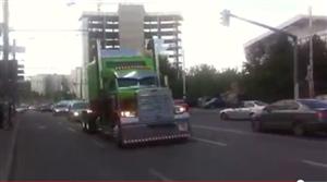 SPECTACULOS: Camioanele și motocicletele de la Jucu au ”speriat” orașul VIDEO