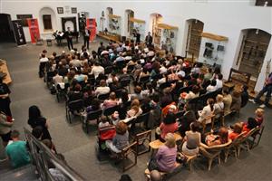 Concert caritabil pentru amenajarea unui loc de joacă la Pata Rât