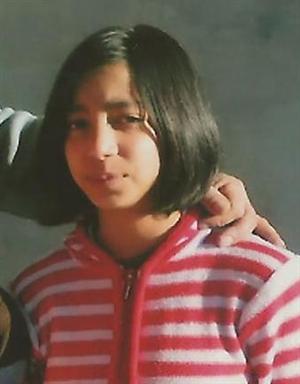 O fată de 13 de ani din Turda a dispărut de acasă. Aţi văzut-o?