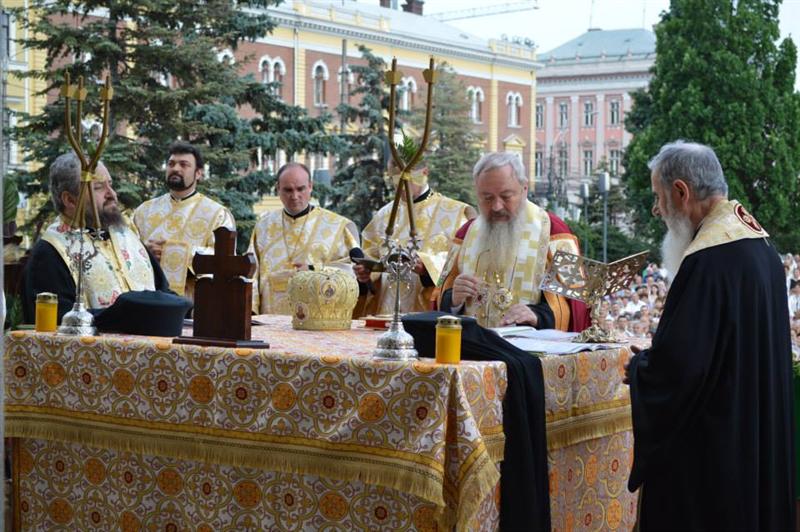 Procesiune de Rusalii în centrul Clujului