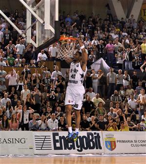 ”U” Mobitelco: sezon regulat modest vs play-off spectaculos