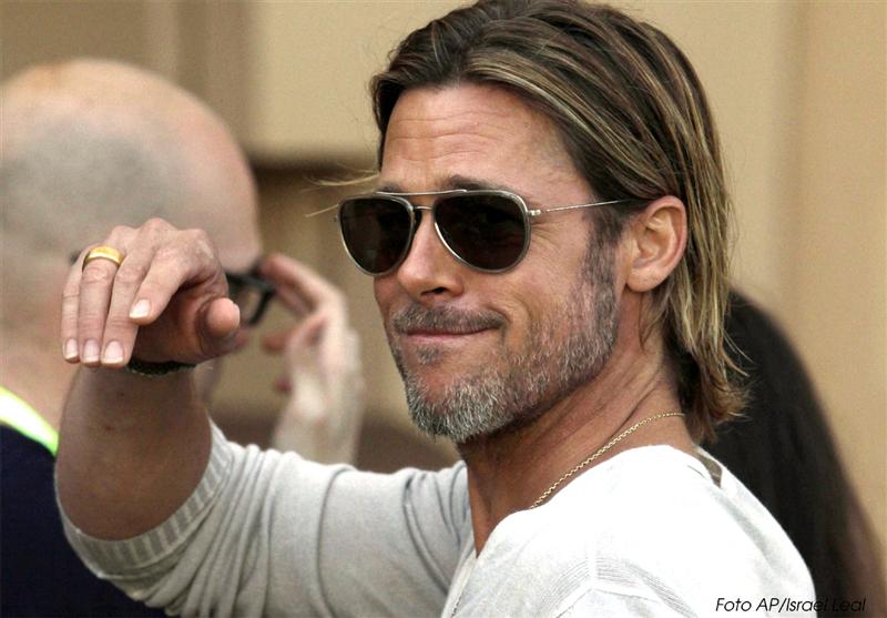 O româncă va juca alături de Brad Pitt