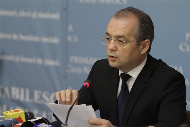 Cât s-a plimbat Boc pe banii Primăriei în 2014