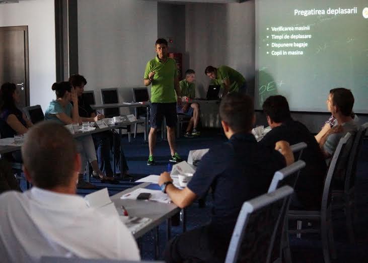 Primul curs de defensive driving (P)