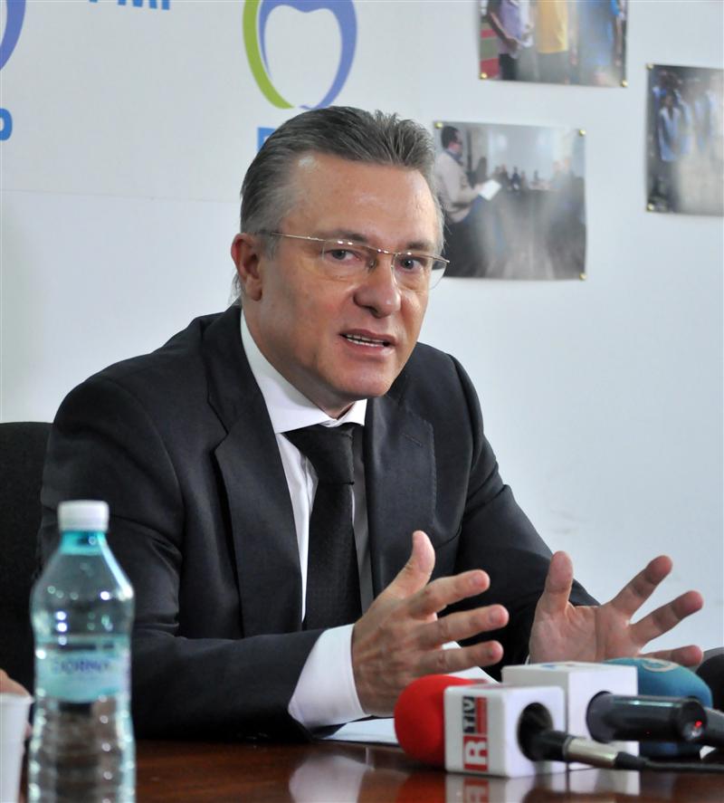 Diaconescu: 
