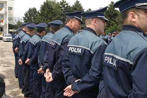 Poliţiştii au luat cu asalt Cimitirul Central. Vezi ce au descoperit