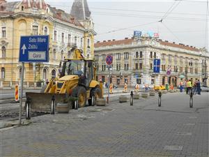 Restricţii în centru. Doar o bandă deschisă pe Podul Horea