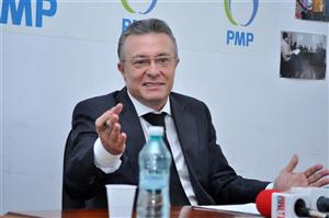 Diaconescu: Consider candidatura mea un angajament faţă de ţară, pe care am să mi-l respect