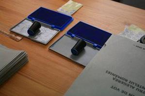 Un deputat PSD propune, printr-o iniţiativă legislativă, introducerea votului obligatoriu
