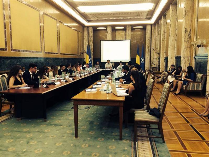 Doi studenţi clujeni, în practică la Guvernul României