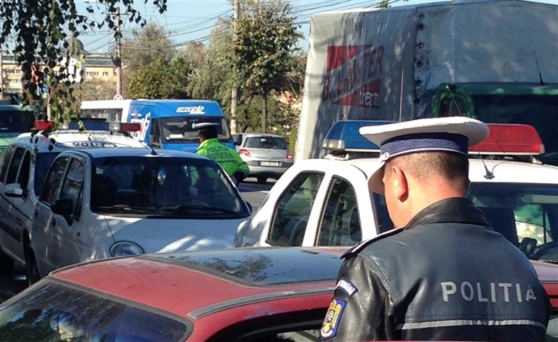 Acţiune de amploare a poliţiştilor rutieri la Cluj. Au acordat amenzi de peste 50.000 de lei