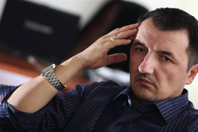 Nu-i lăsați să nu ne lase să trăim!