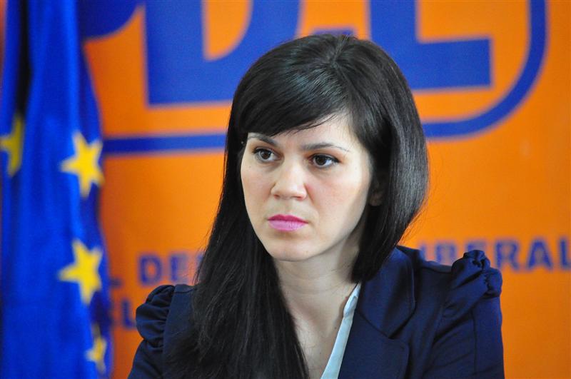 Majoritatea noului PNL din consiliul judeţean se clatină