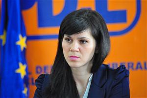 Majoritatea noului PNL din consiliul judeţean se clatină