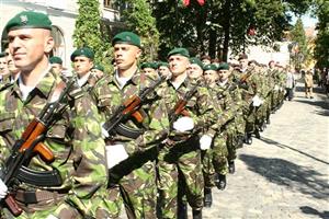 Militarii aduc Ştafeta Veteranilor la Cluj. Ce traseu urmează