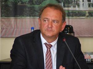 În sfârşit l-au validat