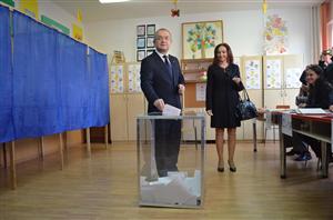 Emil Boc a votat pentru 