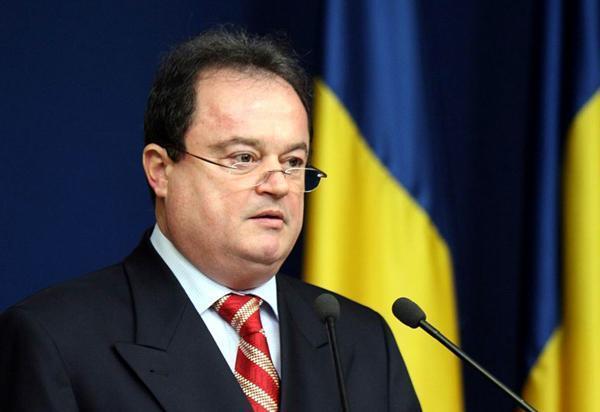 Blaga: Îi cer demisia premierului Ponta pentru modul execrabil în care a organizat alegerile