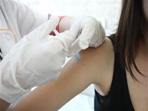 Medic: Rata vaccinării în România, sub nivelul de protecţie de 95 la sută şi în scădere