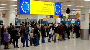 Imigranţii din UE ar putea fi obligaţi să se înregistreze la poliţie după sosirea în Marea Britanie
