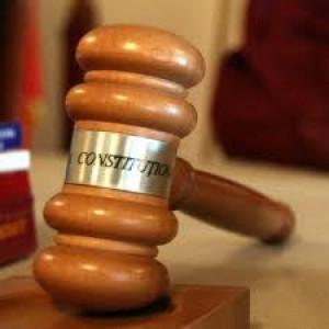 Curtea Constituţională dă o şansă corupţilor şi nu numai