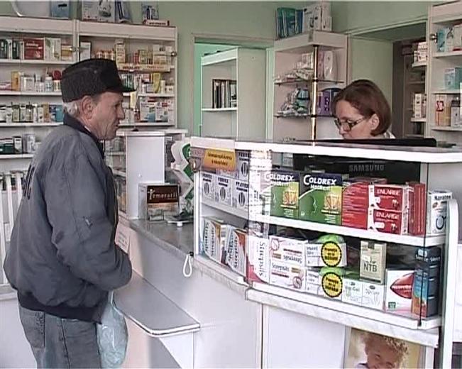 Farmaciile şi spitalele, în alertă de sărbători