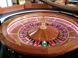 Veniturile din jocuri de noroc, impozitate cu 1%, 16% şi 25%. Dispare pragul neimpozabil de 600 lei