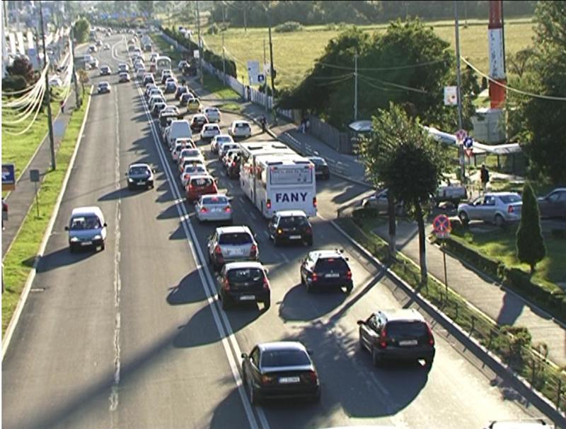 Aglomeraţia din Floreşti, greu de învins. Birocraţia amână fluidizarea traficului