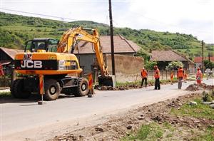 Masterplanul de transport al judeţului Cluj: 1.000 kilometri de drumuri județene asfaltate până în 2020