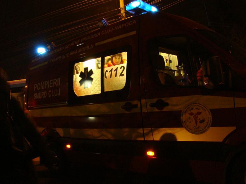 Accident în intersecţie: tânără, băgată în spital de un şofer care nu a respectat regulile de circulaţie