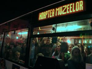 Protest inedit la Noaptea Muzeelor: O piesă valoroasă din fiecare instituţie, acoperită cu o pânză